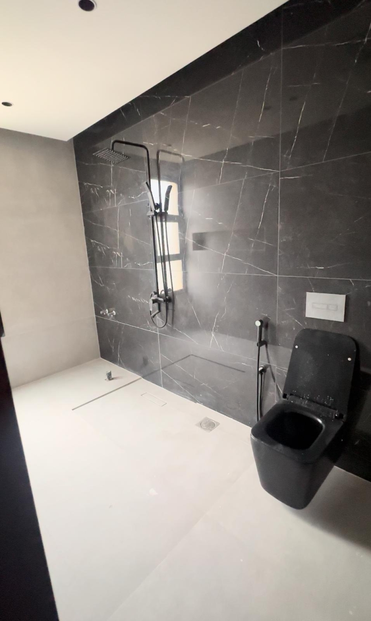 property 7546 image 2