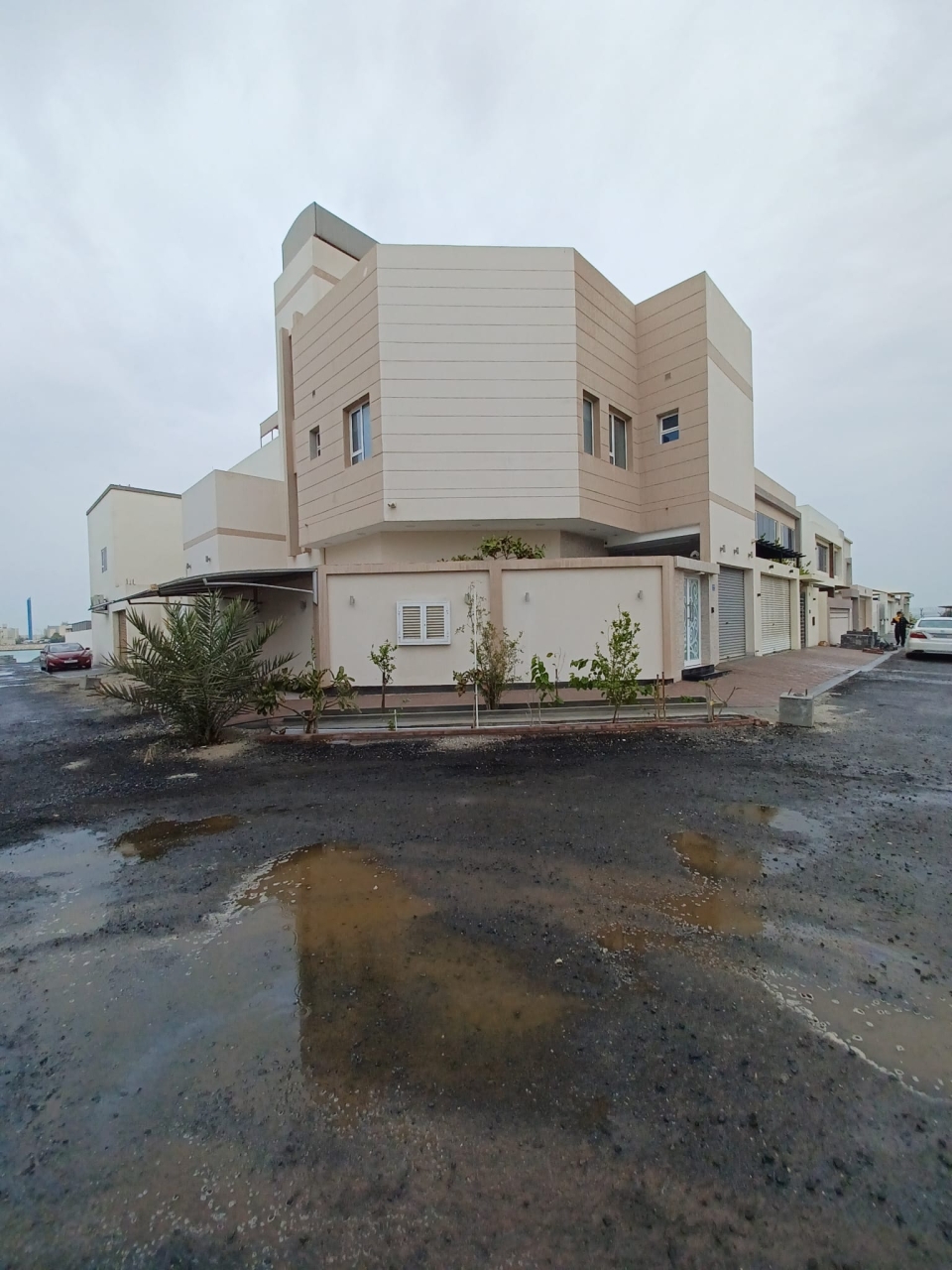 property 7552 image 0