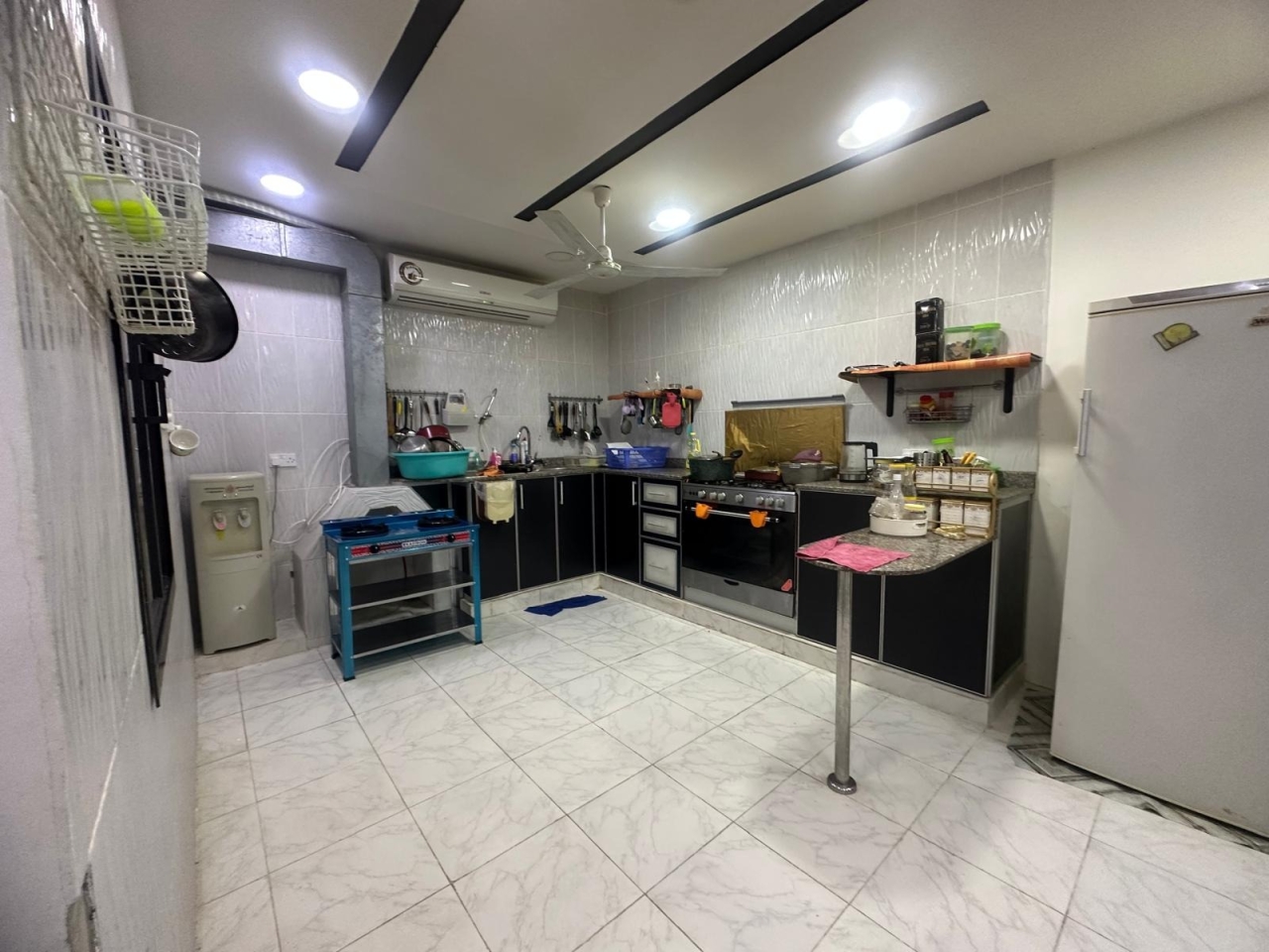 property 7557 image 5