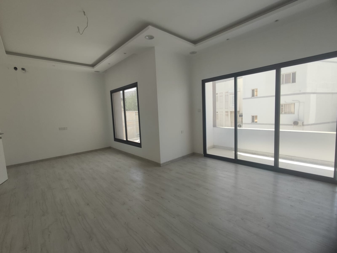 property 7571 image 1