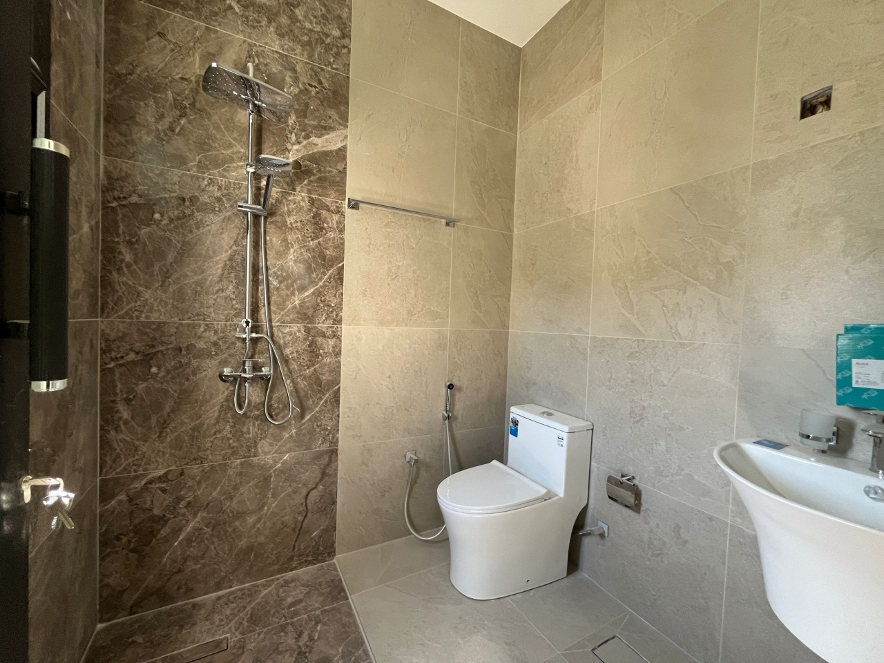 property 7572 image 7