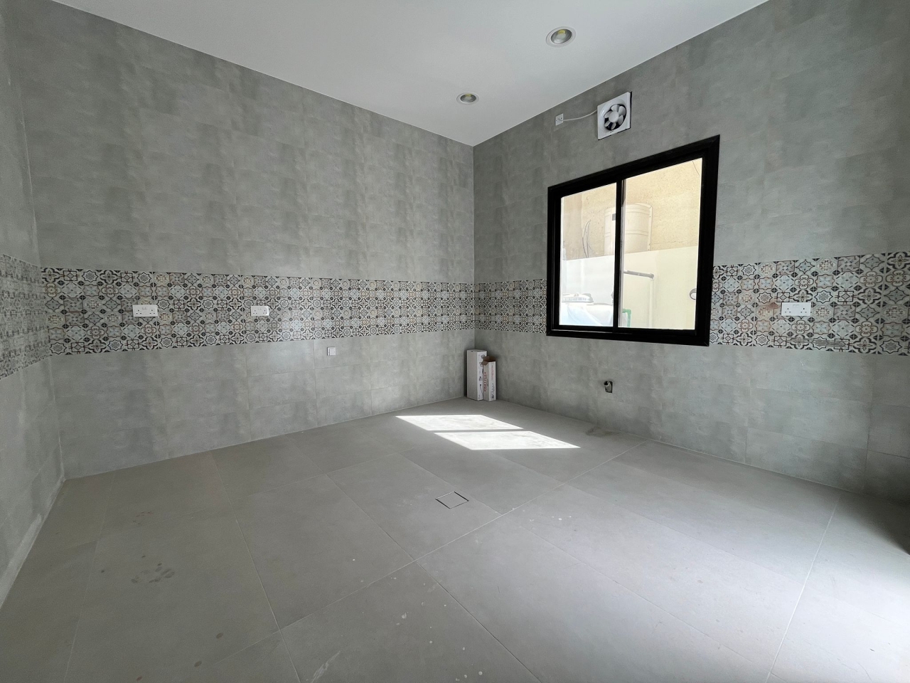 property 7572 image 2