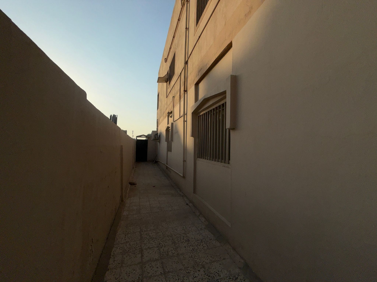 property 7573 image 2