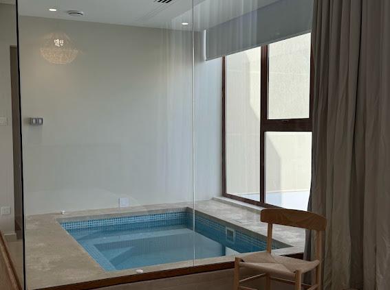property 7575 image 0