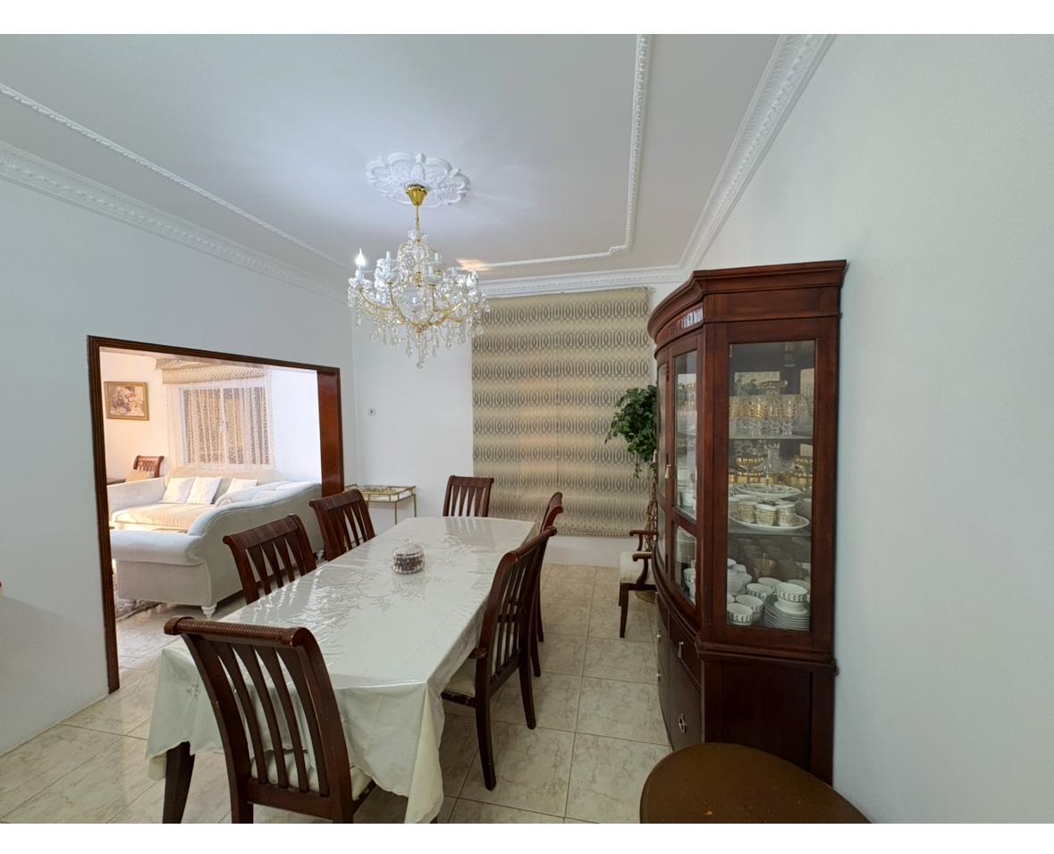 property 7617 image 1