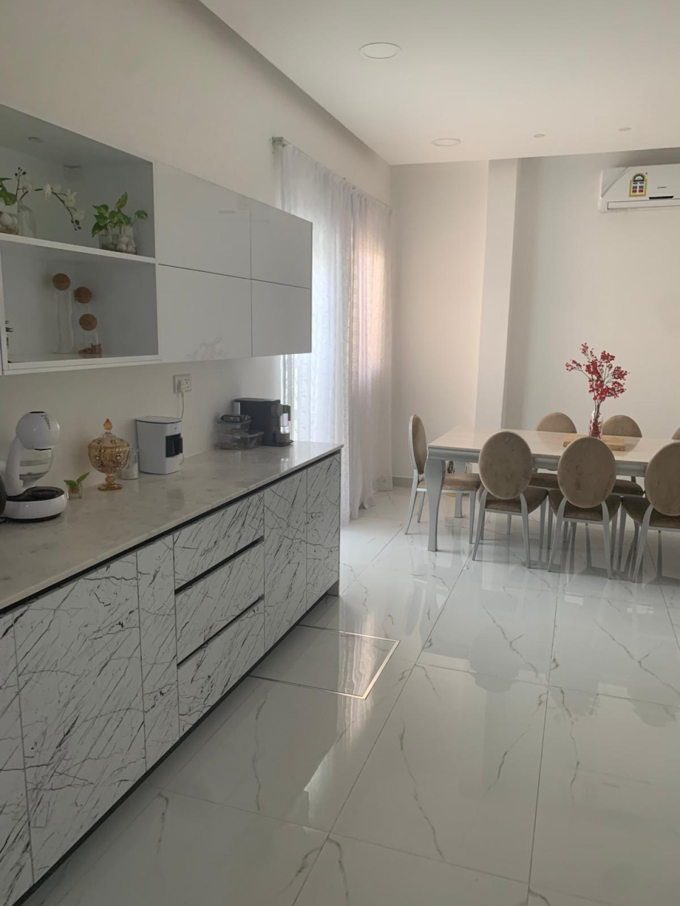 property 7654 image 2