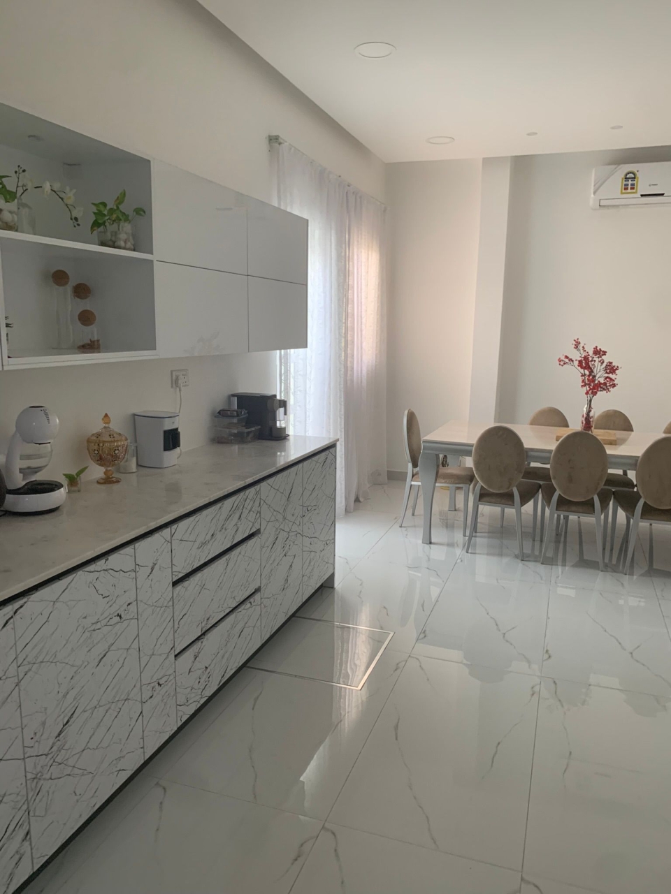 property 7654 image 6