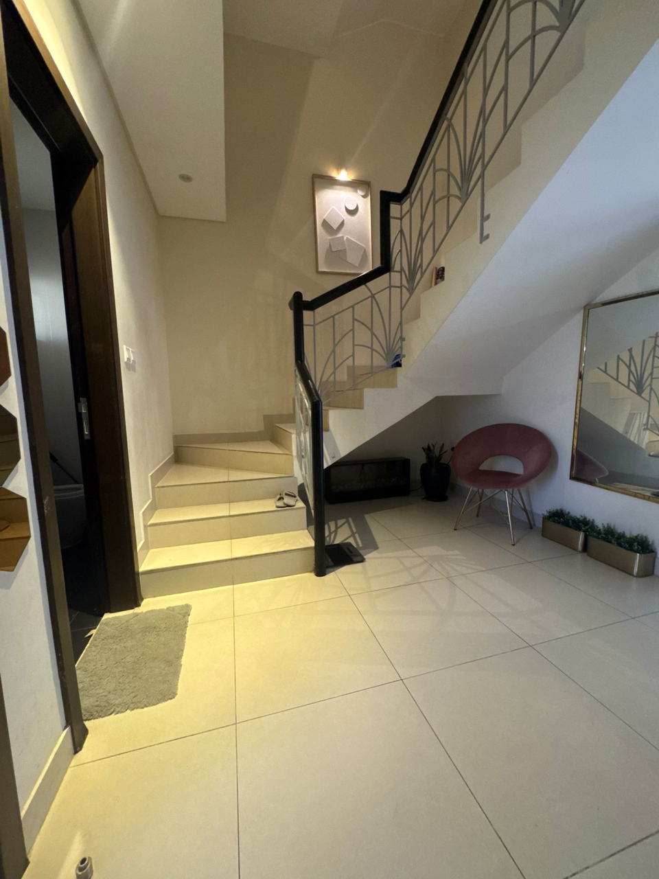 property 7692 image 1