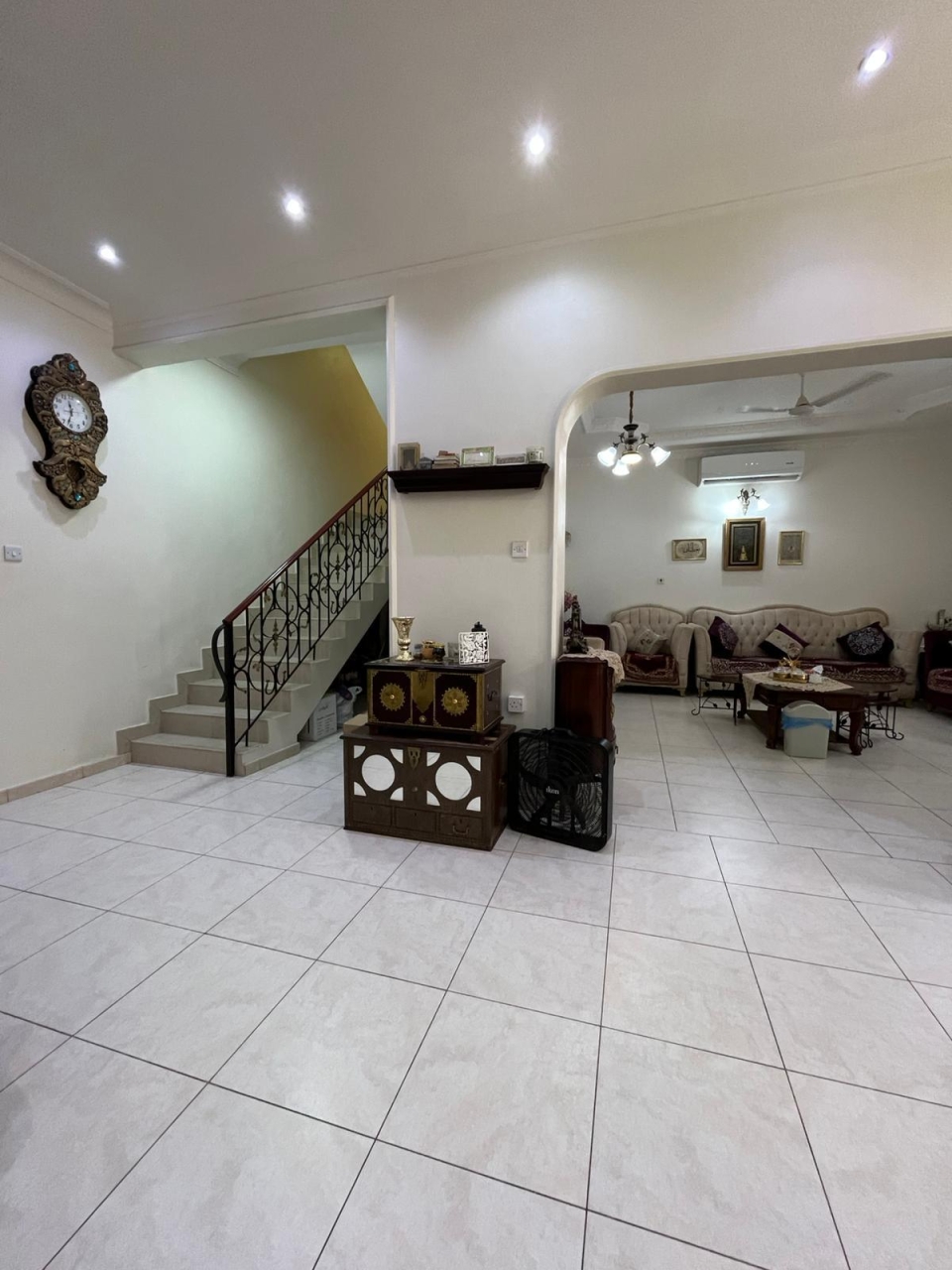 property 7709 image 1