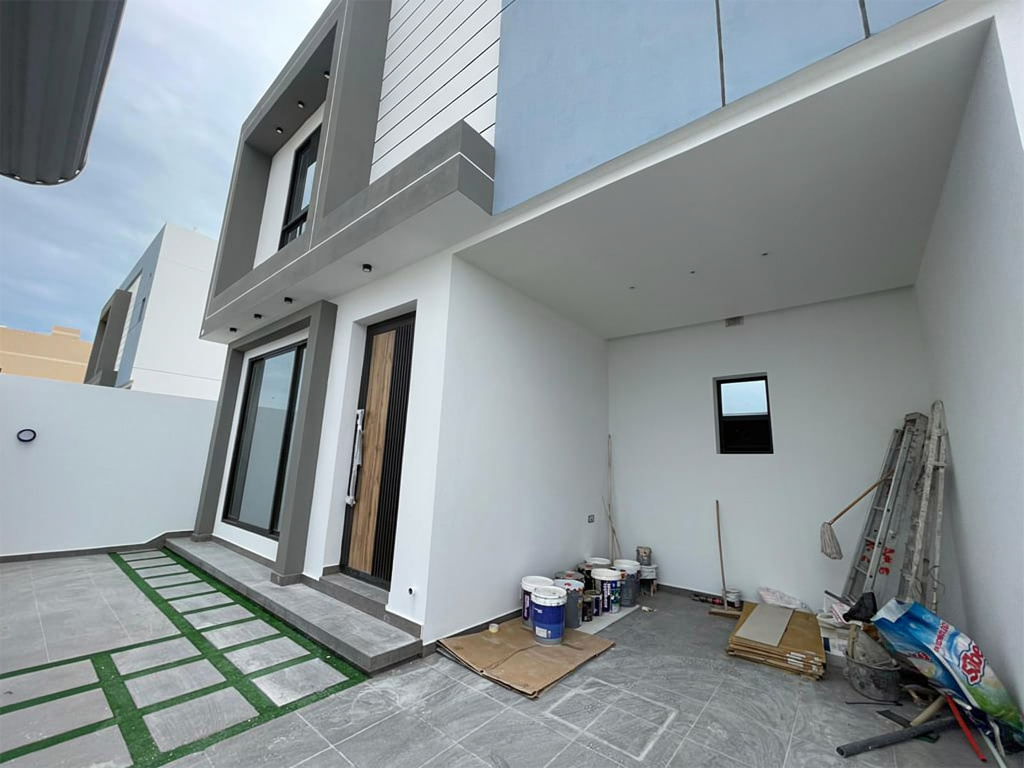 property 7727 image 0