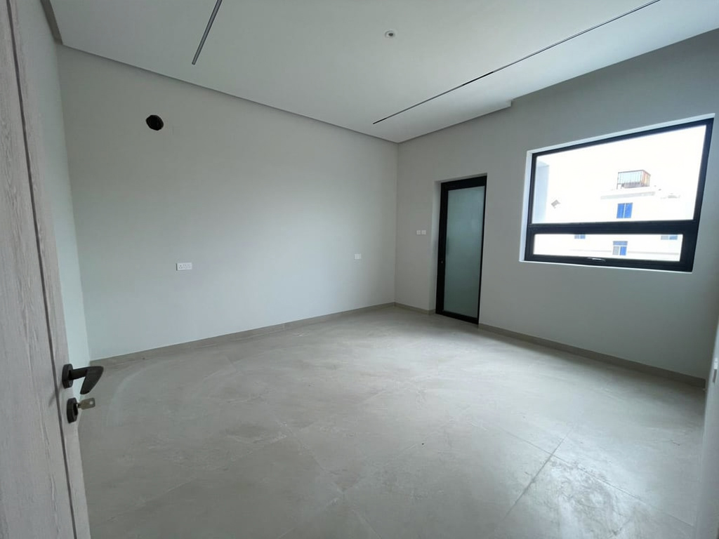 property 7727 image 1