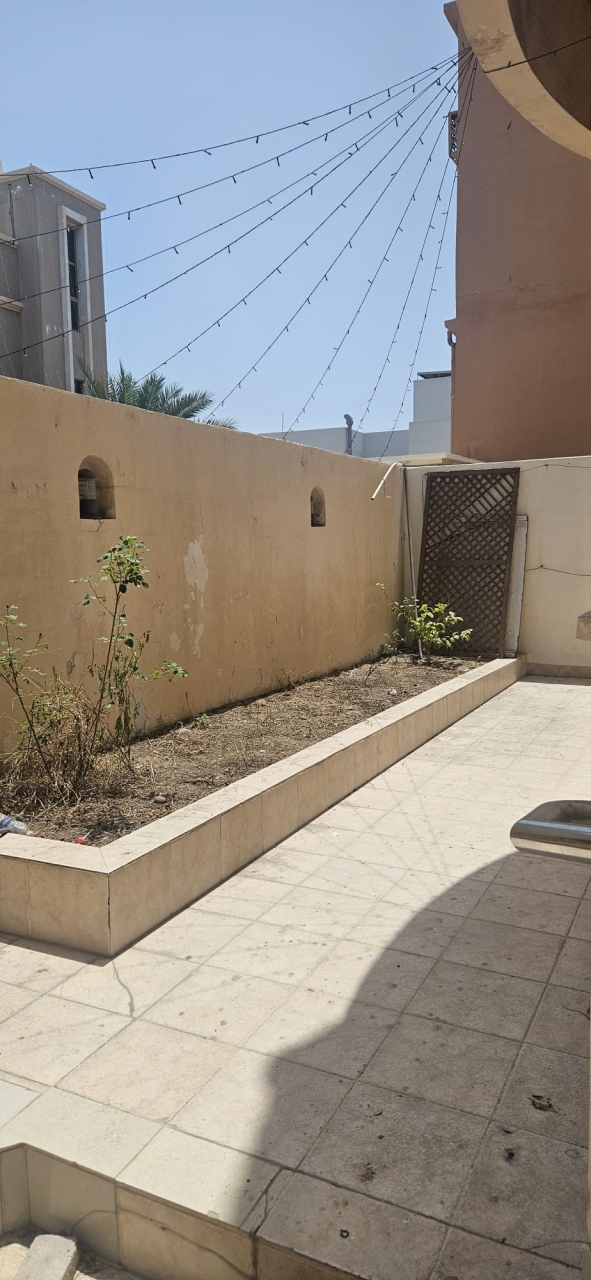 property 7756 image 3