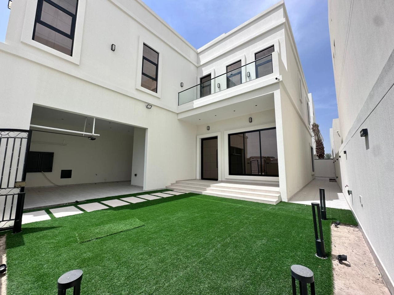 property 7776 image 3