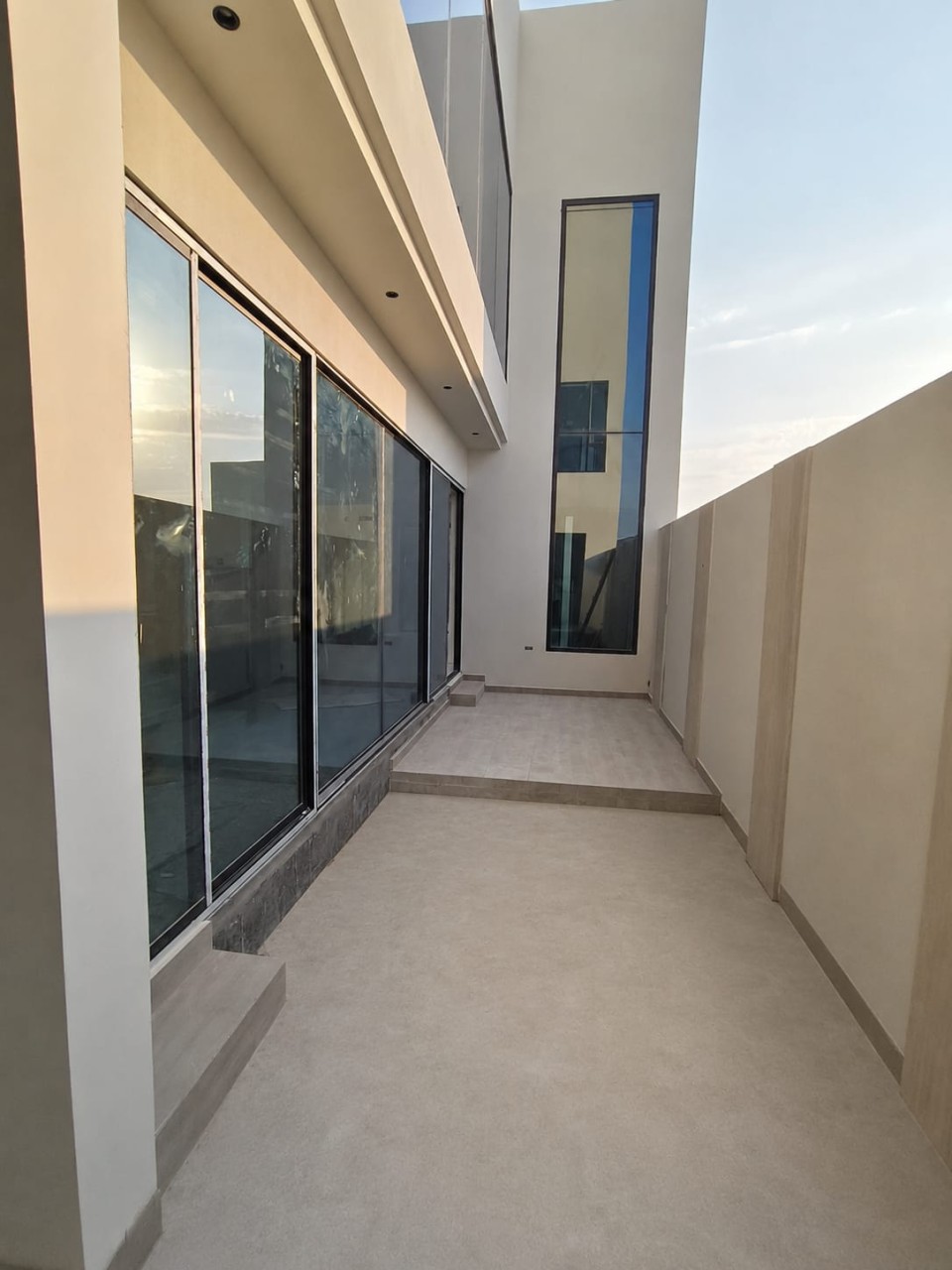 property 7804 image 1