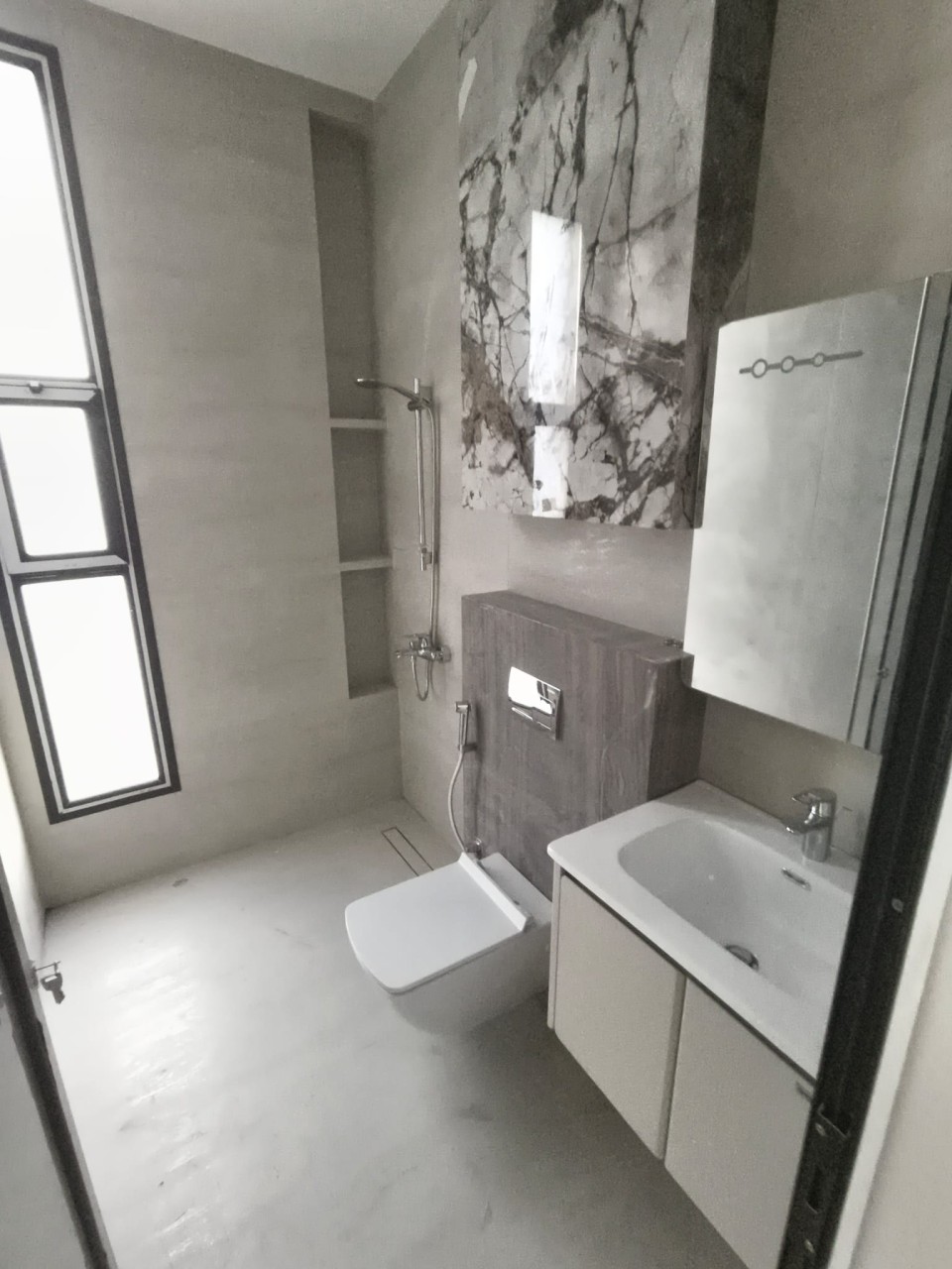 property 7804 image 5