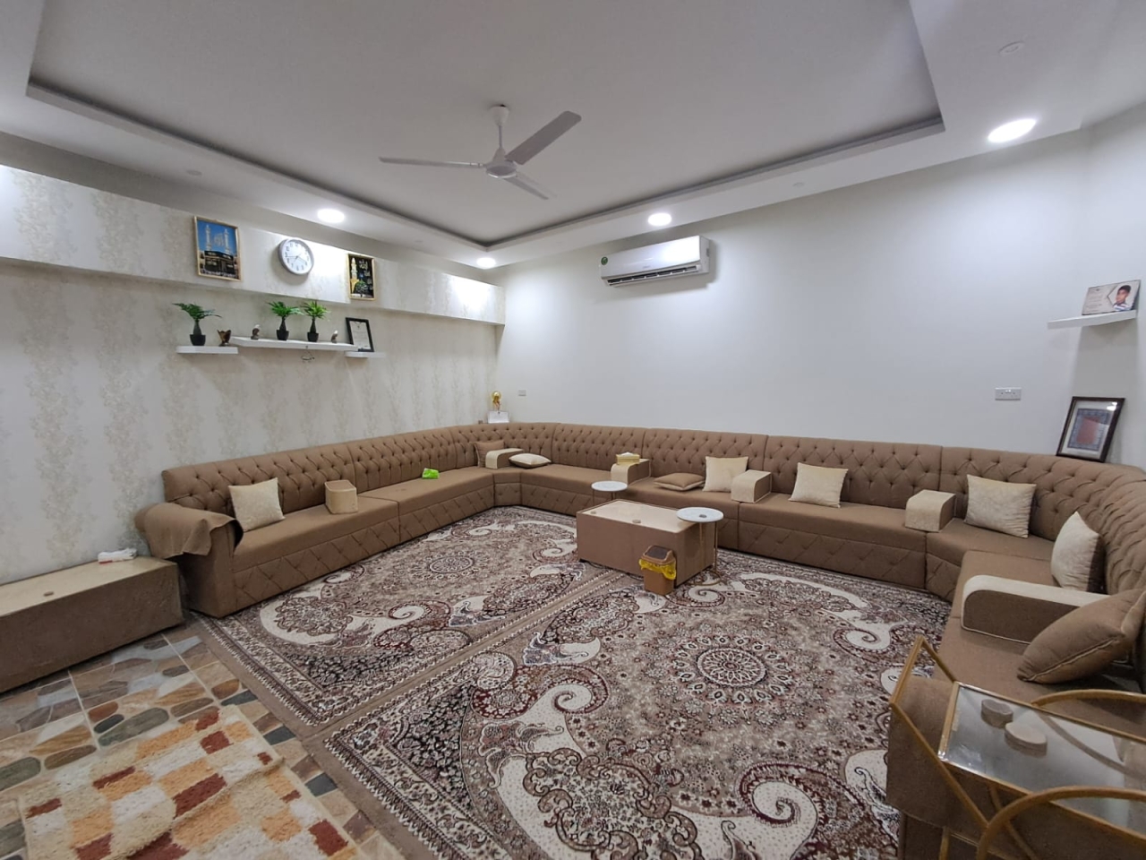 property 7835 image 1