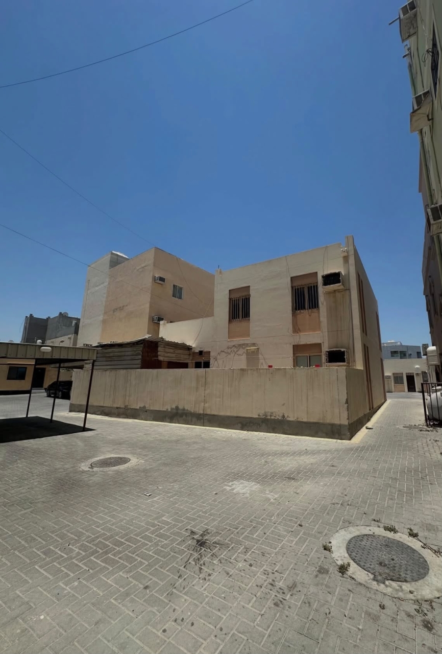 property 7896 image 1