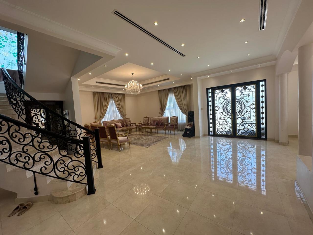property 7996 image 1