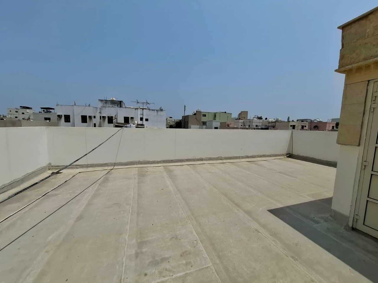 property 8201 image 1