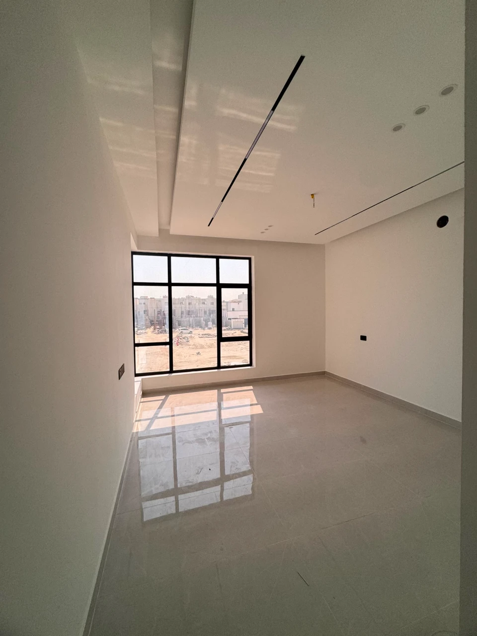 property 8203 image 1