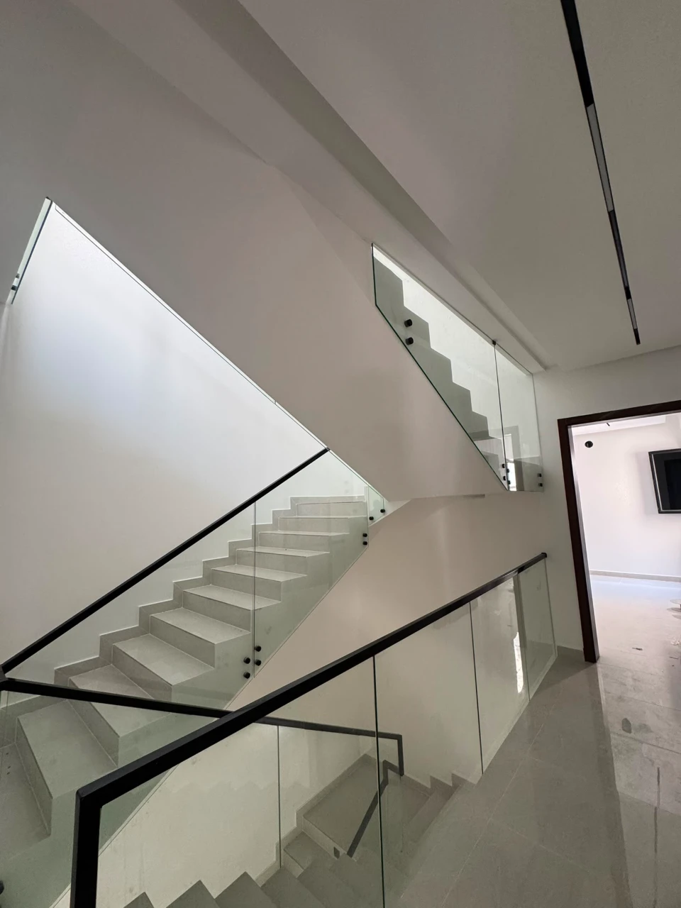property 8203 image 2