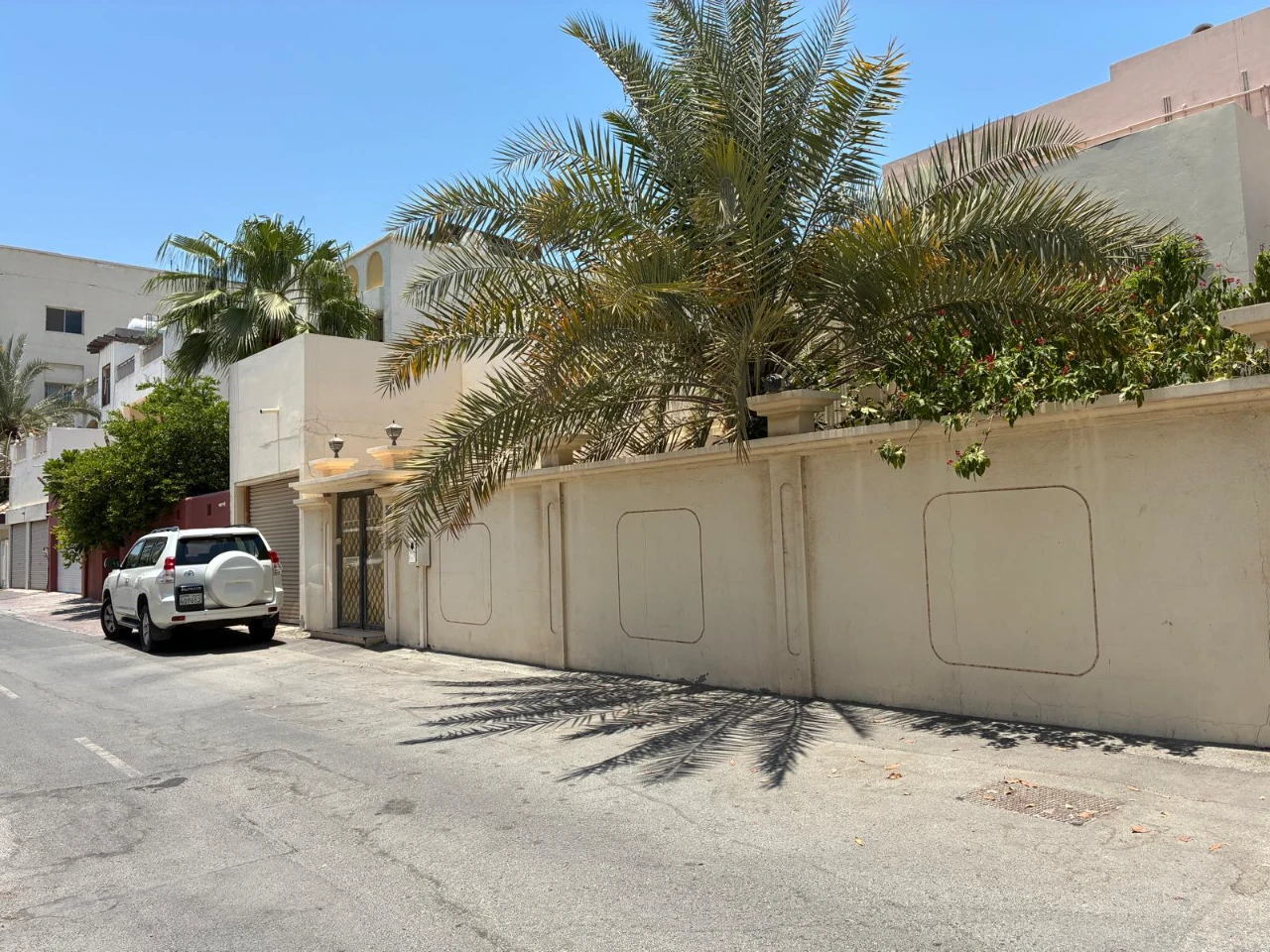 property 8210 image 1