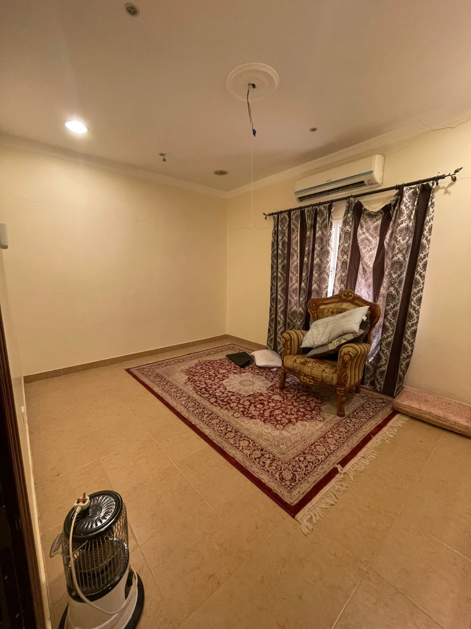property 8210 image 3