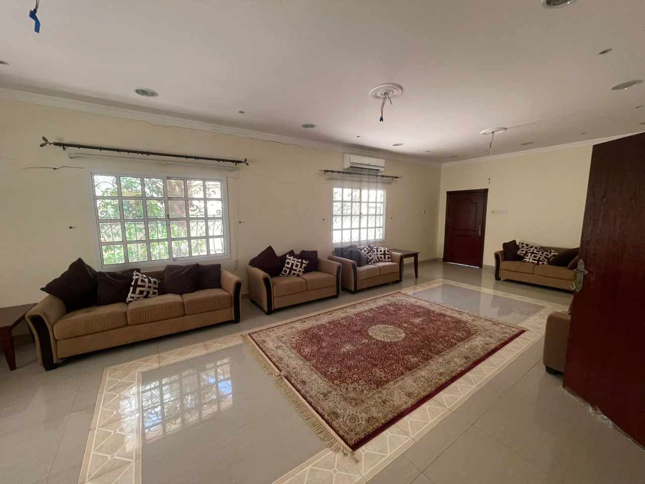 property 8210 image 2
