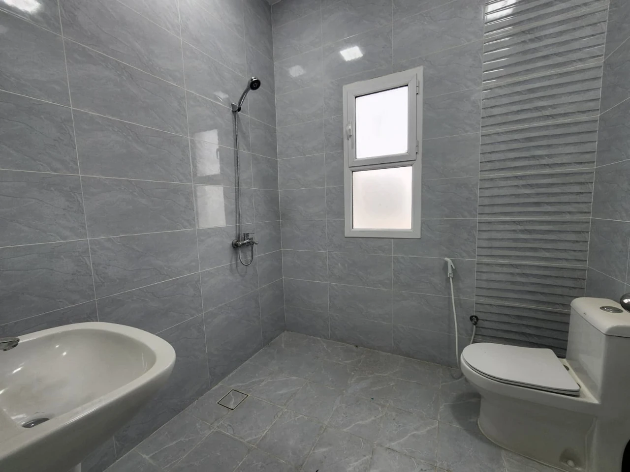 property 8225 image 1