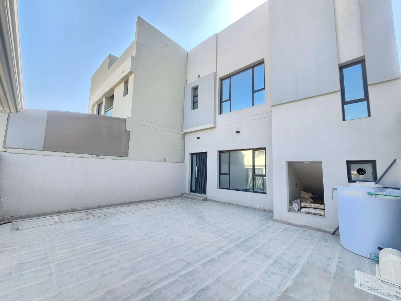 property 8226 image 1