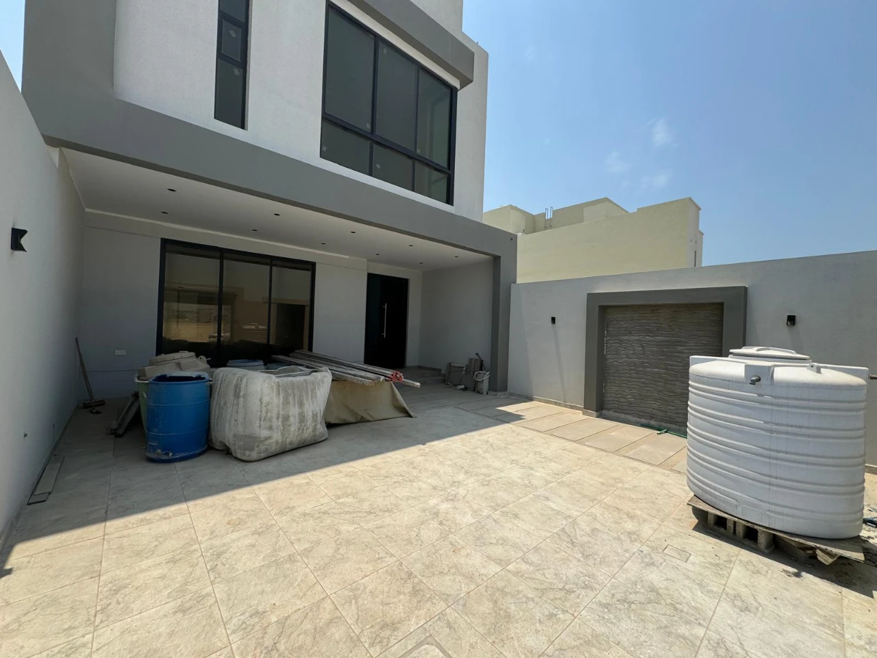 property 8303 image 2