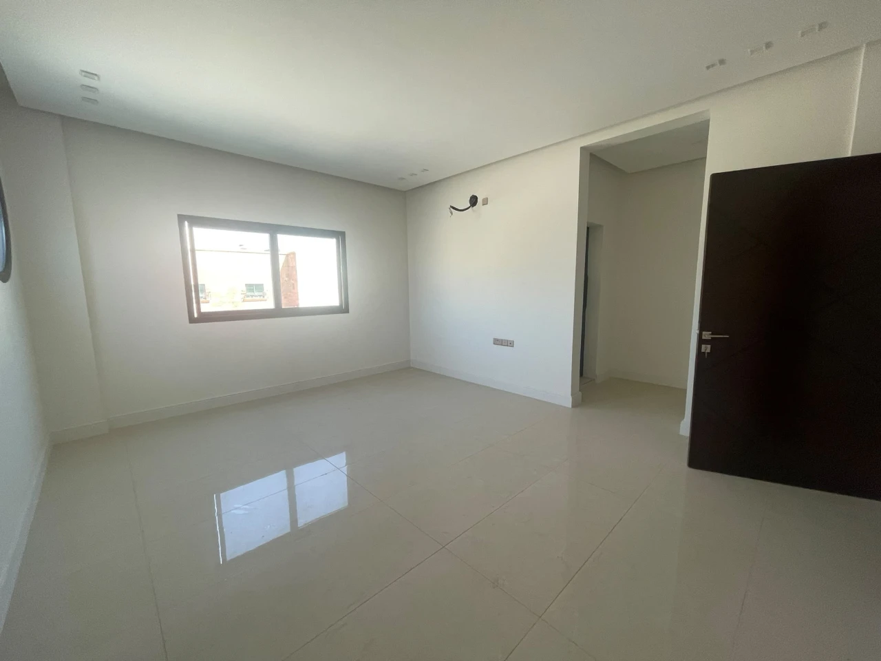 property 8335 image 3