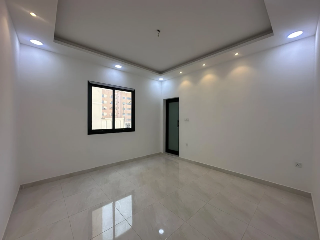 property 8338 image 2