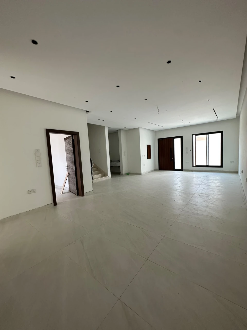 property 8340 image 2